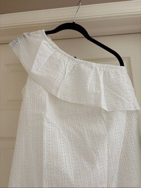 Du Jour White One-Shoulder Eyelet Top